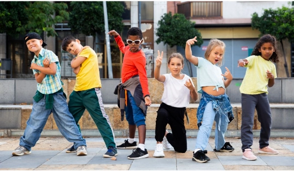 K-pop - groep 3 t/m 6 - Wijkclub Teatro Munganga